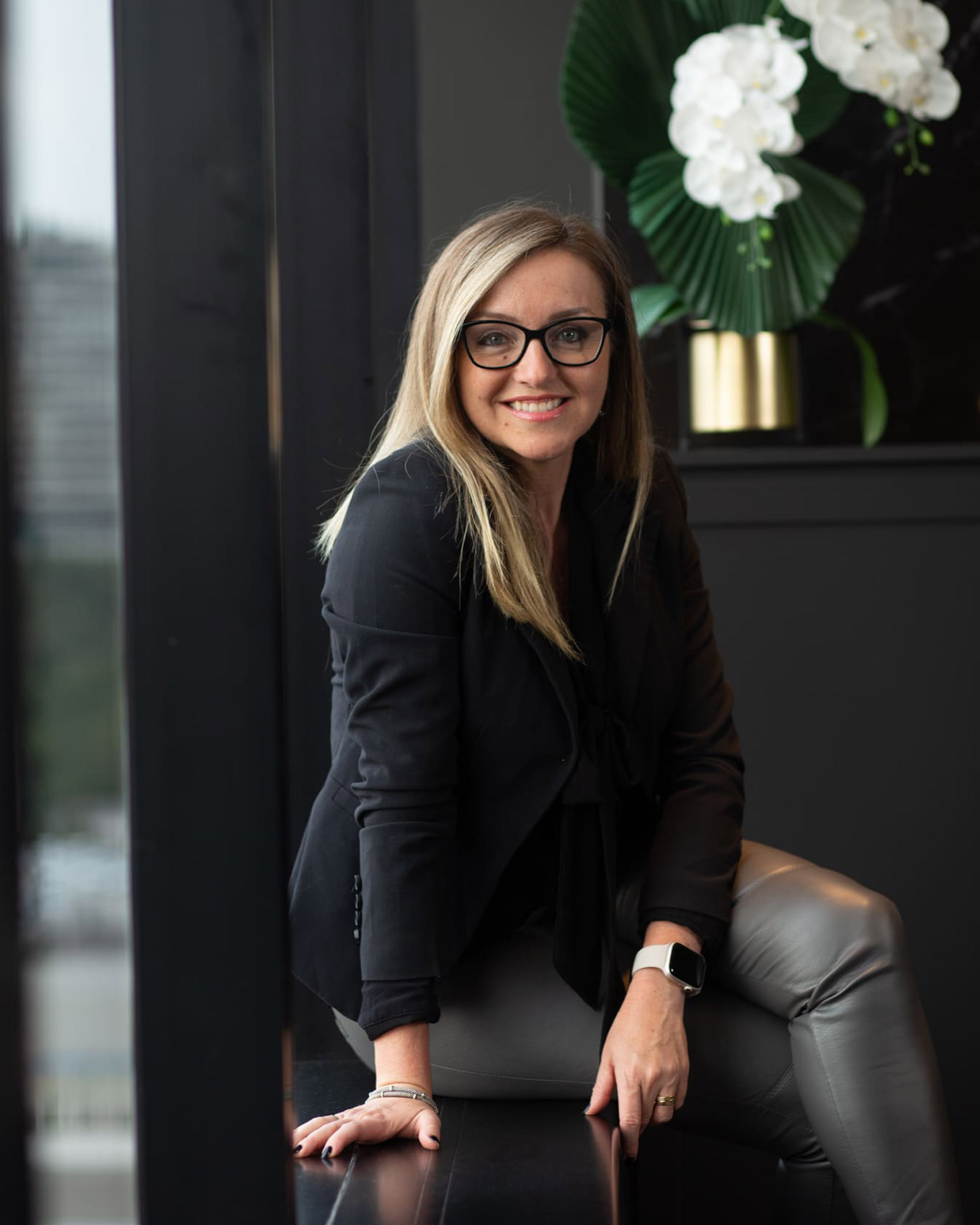 Retrato em ambiente corporativo